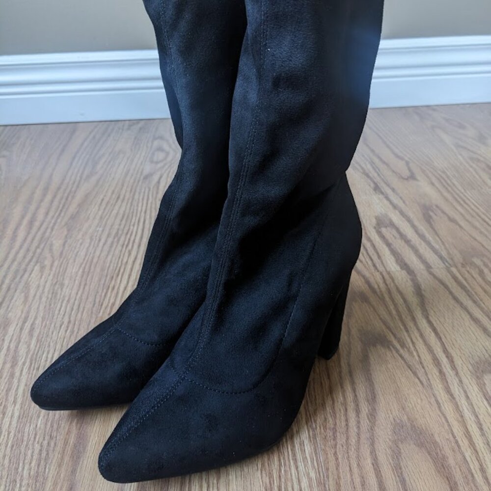 NWOT Koi Footwear Step by Step Sock Boots